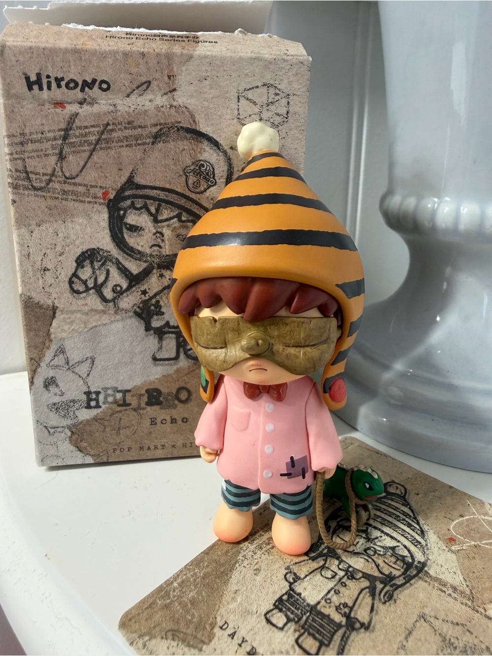 Hirono Echo Series Daydreaming Figure — Pop Mart new in box